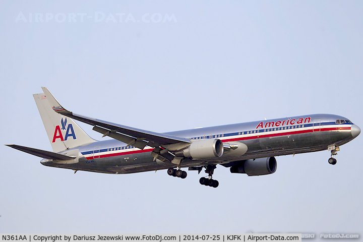 N361AA, 1988 Boeing 767-323 C/N 24042, Boeing 767-323/ER - American Airlines  C/N 24042, N361AA