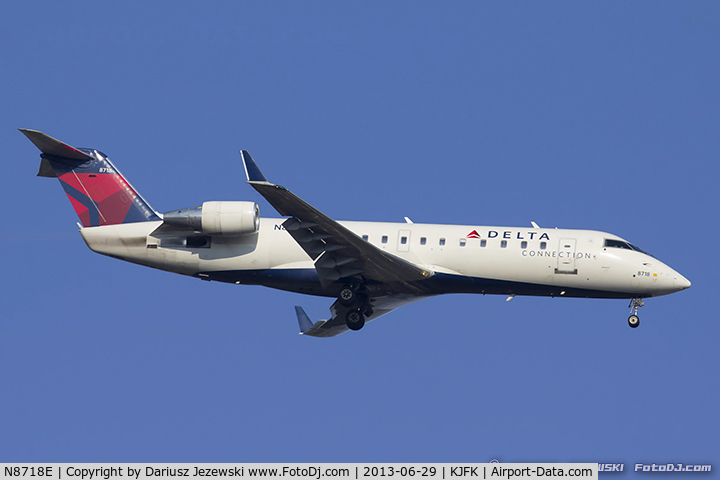 N8718E, 2002 Bombardier CRJ-200 (CL-600-2B19) C/N 7718, Bombardier CRJ-440 (CL-600-2B19) - Delta Connection (Pinnacle Airlines)   C/N 7718, N8718E