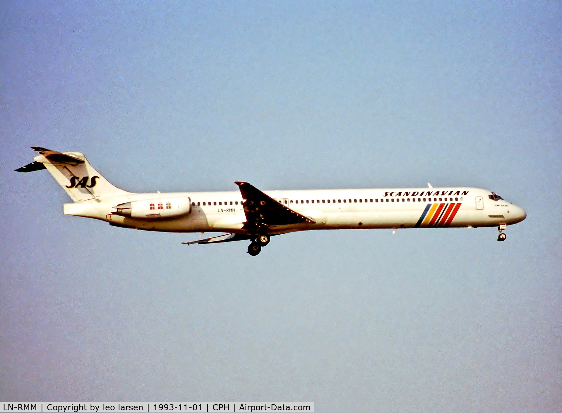 LN-RMM, 1991 McDonnell Douglas MD-81 (DC-9-81) C/N 53005, Copenhagen 1.11.1993