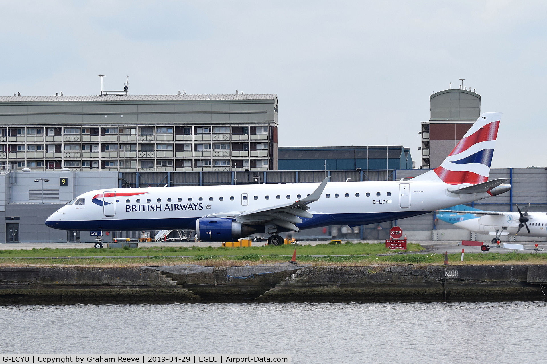 G-LCYU, 2014 Embraer 190SR (ERJ-190-100SR) C/N 19000674, Departing from London City Airport.