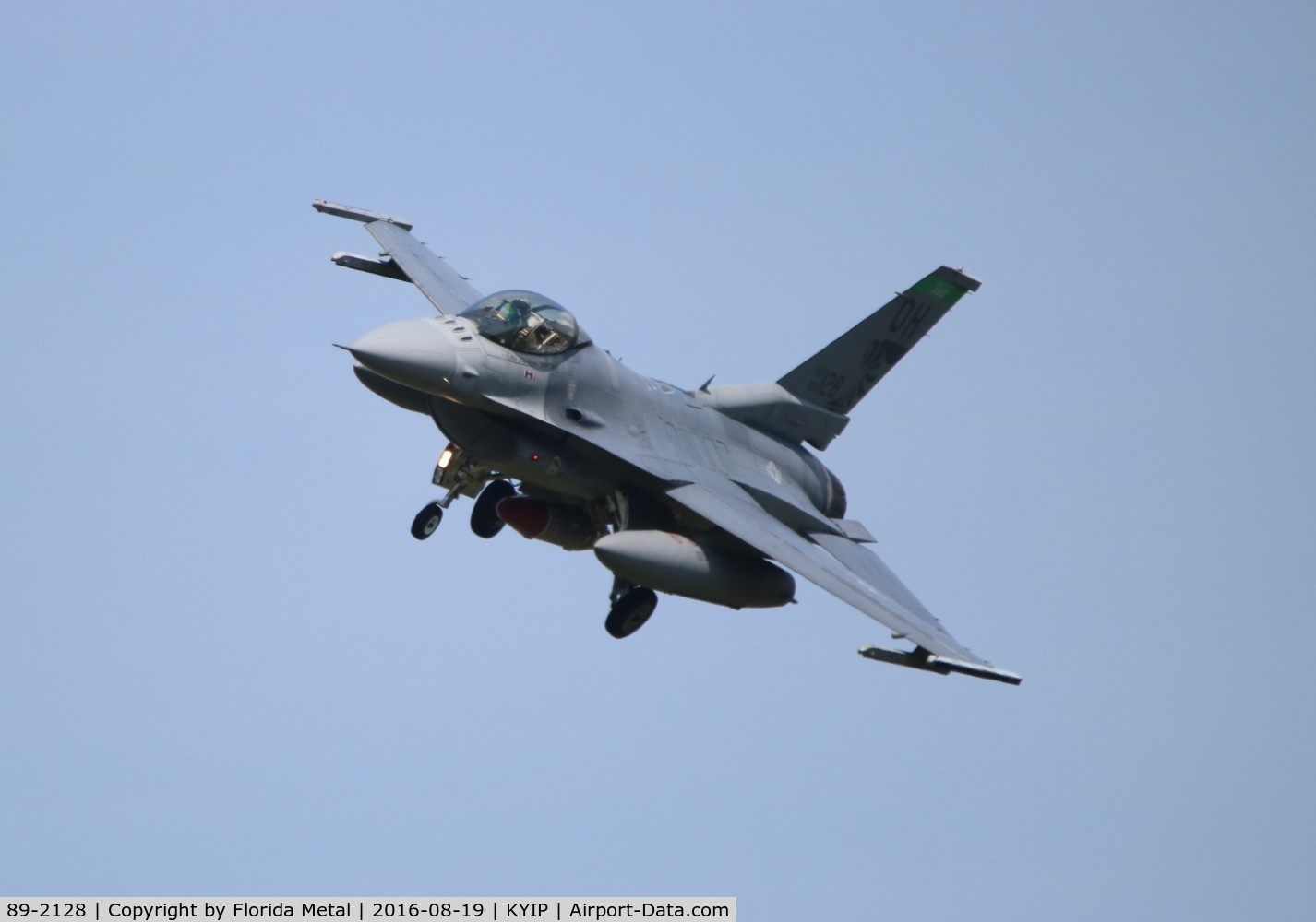 89-2128, 1989 General Dynamics F-16CM Fighting Falcon C/N 1C-281, Thunder Over Michigan 2016