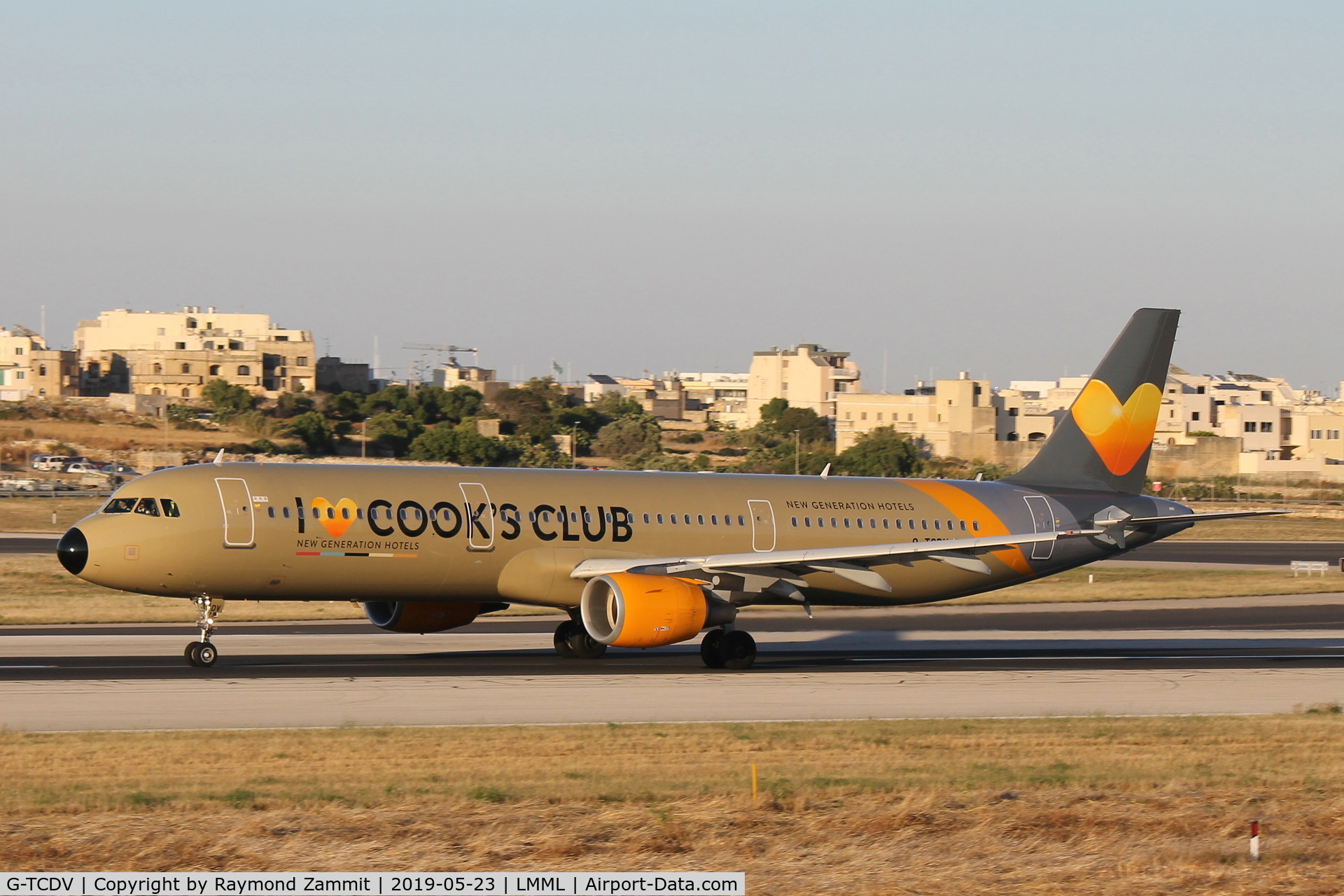G-TCDV, 2003 Airbus A321-211 C/N 1972, A321 G-TCDV Thomas Cook Airlines