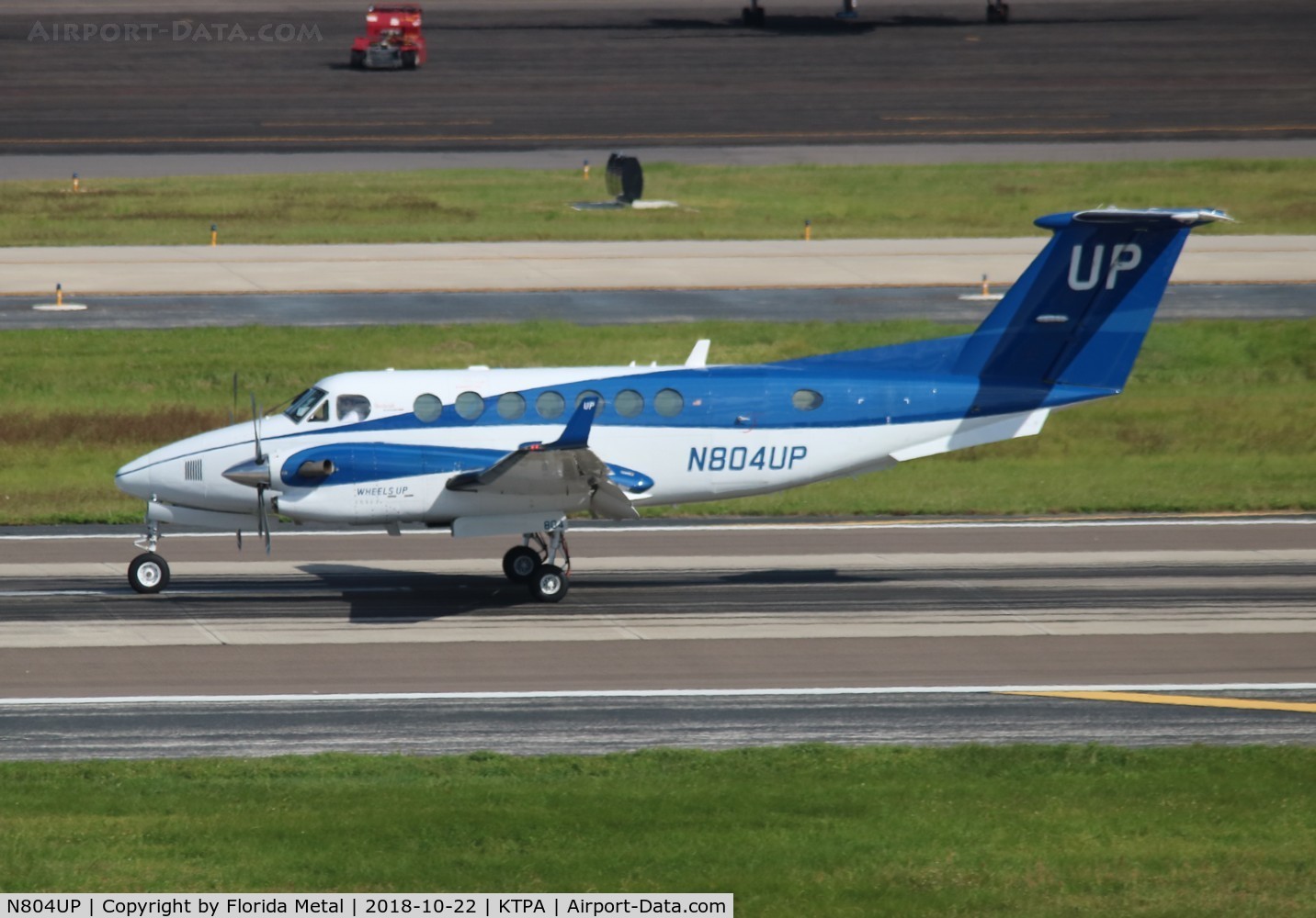 N804UP, 2013 Beechcraft B350i Super King Air C/N FL-886, Wheels Up
