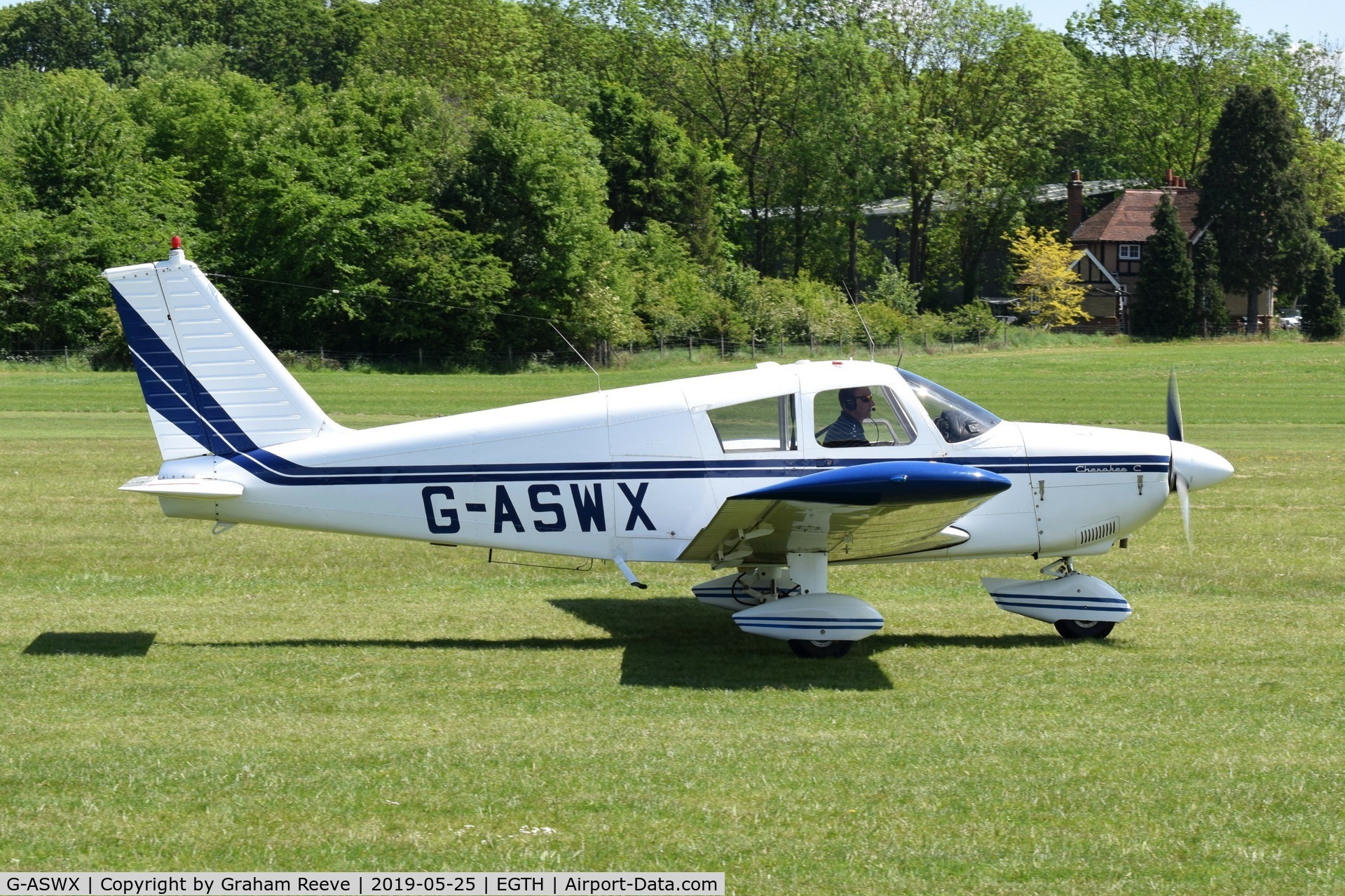 G-ASWX, 1964 Piper PA-28-180 Cherokee C/N 28-1932, Departing from Old Warden.