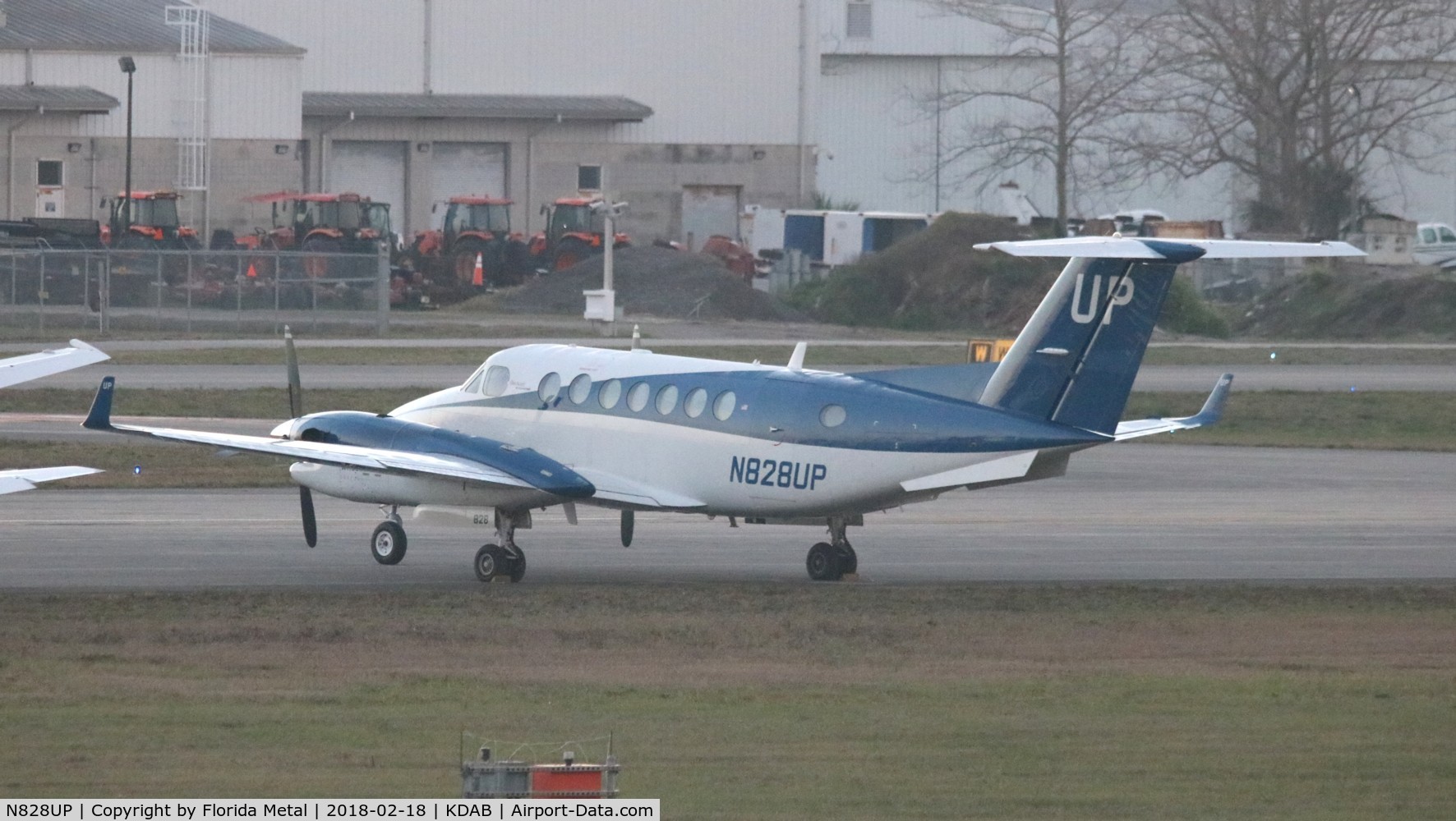 N828UP, 2014 Beechcraft 350i King Air (B300) C/N FL-932, Wheels Up