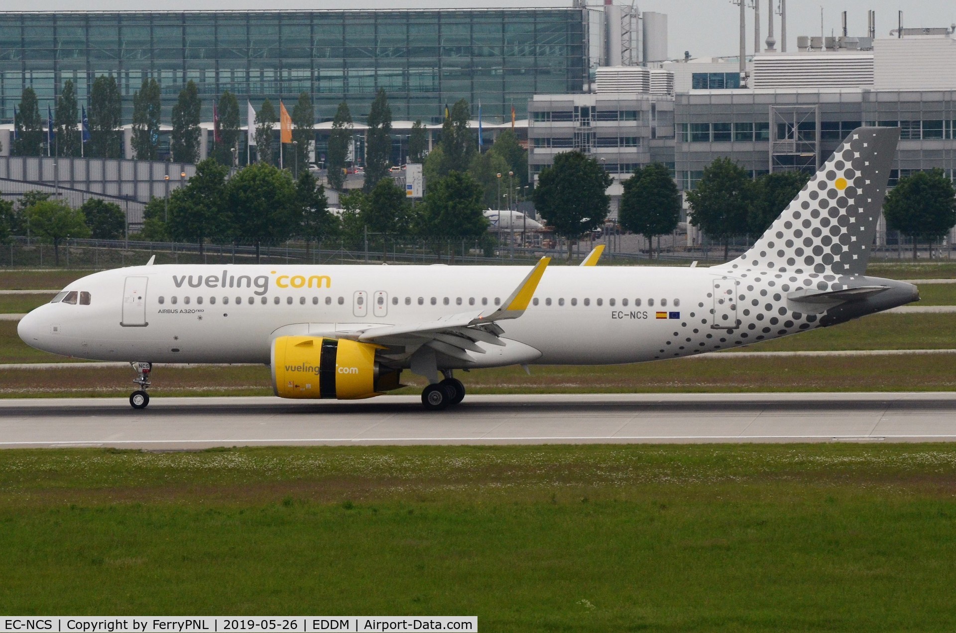 EC-NCS, 2019 Airbus A320-271N C/N 8818, Delivered a little over a month ago: Vueling A320N