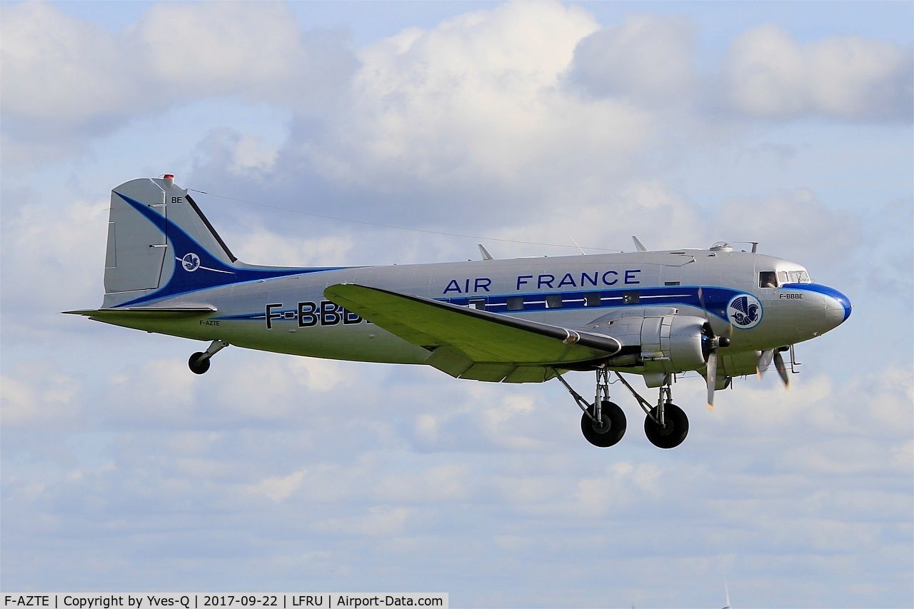 F-AZTE, 1943 Douglas C-47A-1-DL  Skytrain C/N 9172, Douglas C-47A Skytrain, On final rwy 23, Morlaix-Ploujean airport (LFRU-MXN) Air show 2017