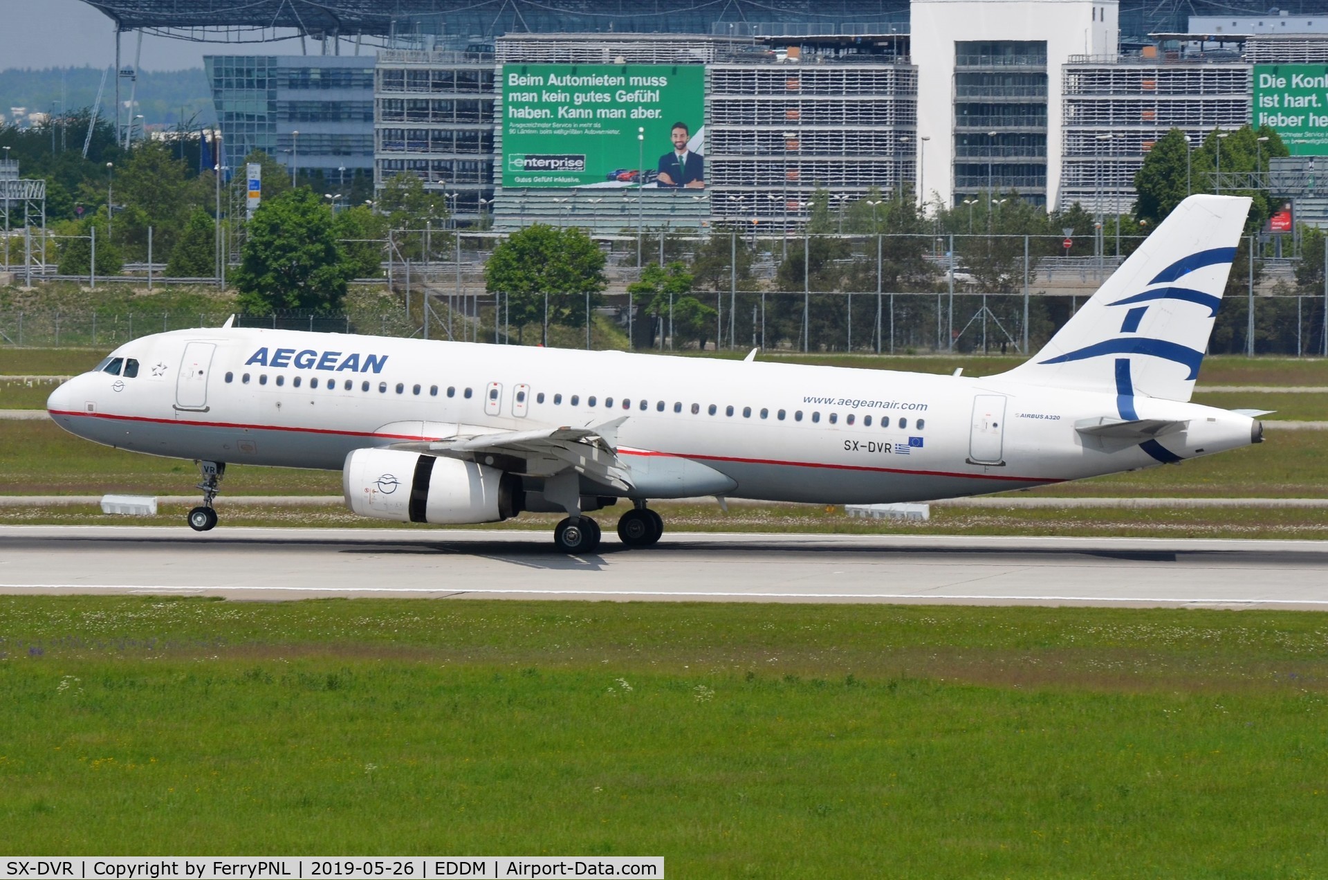 SX-DVR, 2008 Airbus A320-232 C/N 3714, Landing of Aegean A320