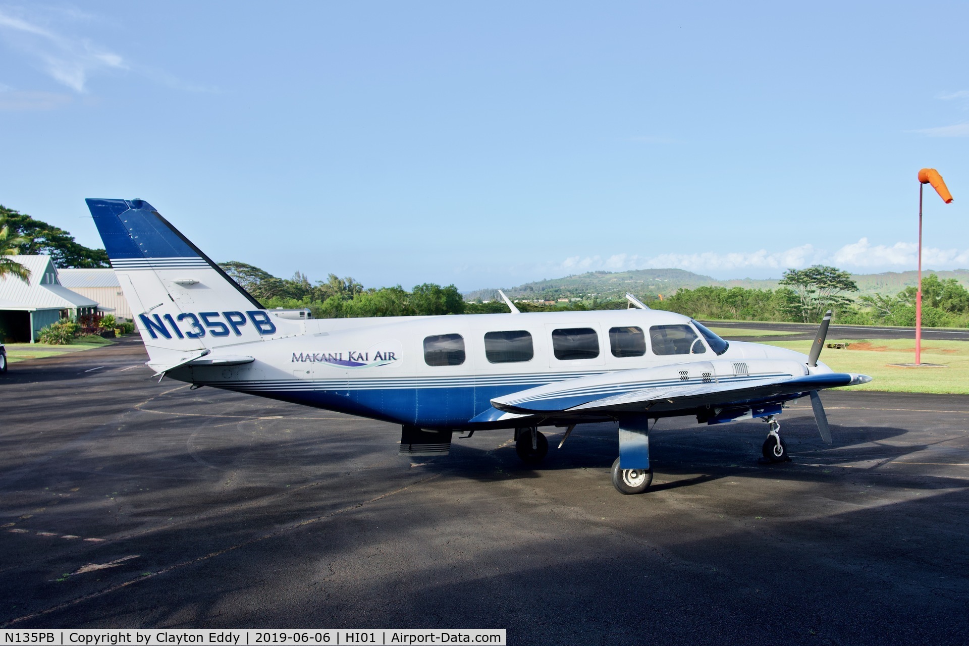 N135PB, 1979 Piper PA-31-350 Chieftain C/N 31-7952035, Makani Kai Air HI01 (HPV) 2019.