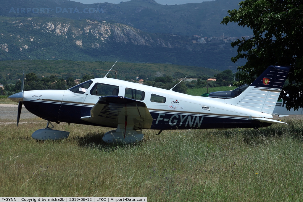 F-GYNN, 1998 Piper PA-28-181 Archer II C/N 28-43172, Parked