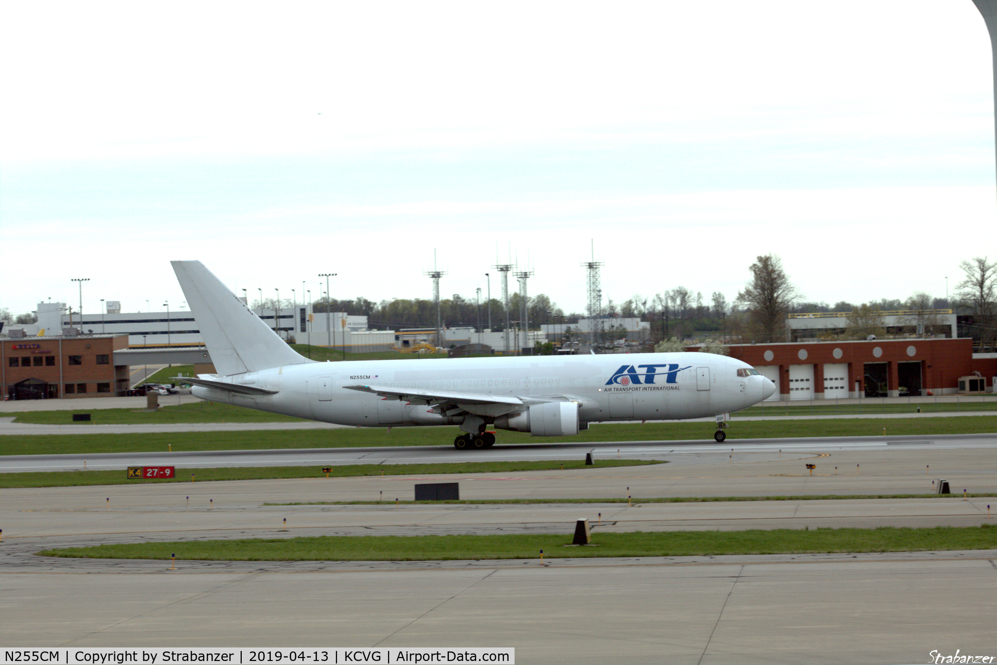 N255CM, 1984 Boeing 767-223 C/N 22316, Boeing 767-223(BDSF)of Air Transport Internationaltaking off on runway 27 for KDFW