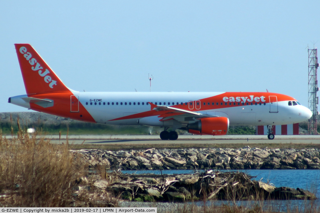 G-EZWE, 2012 Airbus A320-214 C/N 5289, Landing