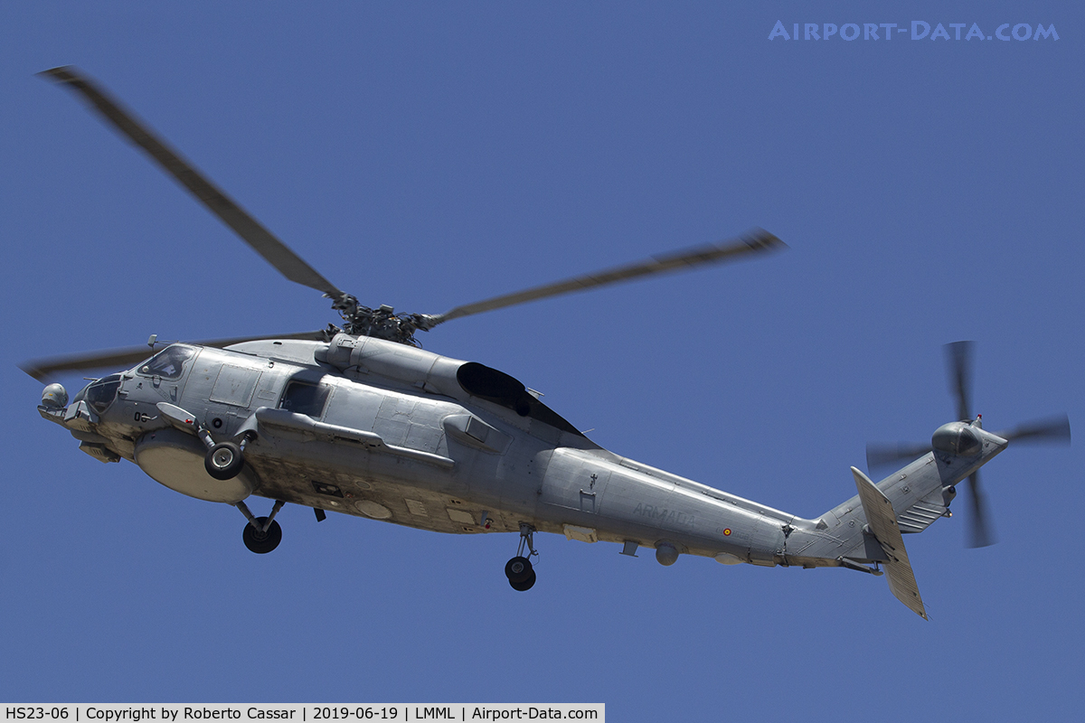 HS23-06, Sikorsky SH-60B Seahawk C/N 70 486, Runway 23