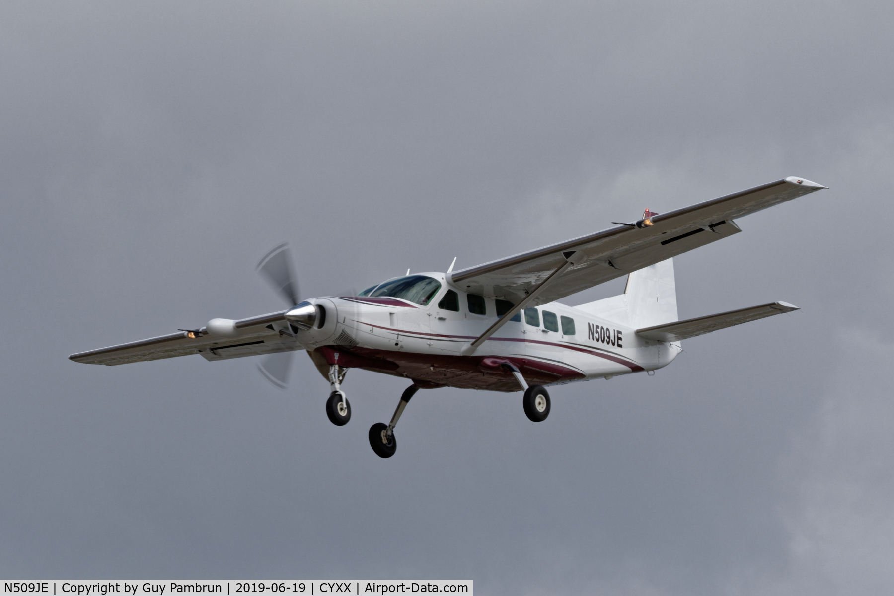 N509JE, 2009 Cessna 208 Caravan I C/N 20800509, Landing