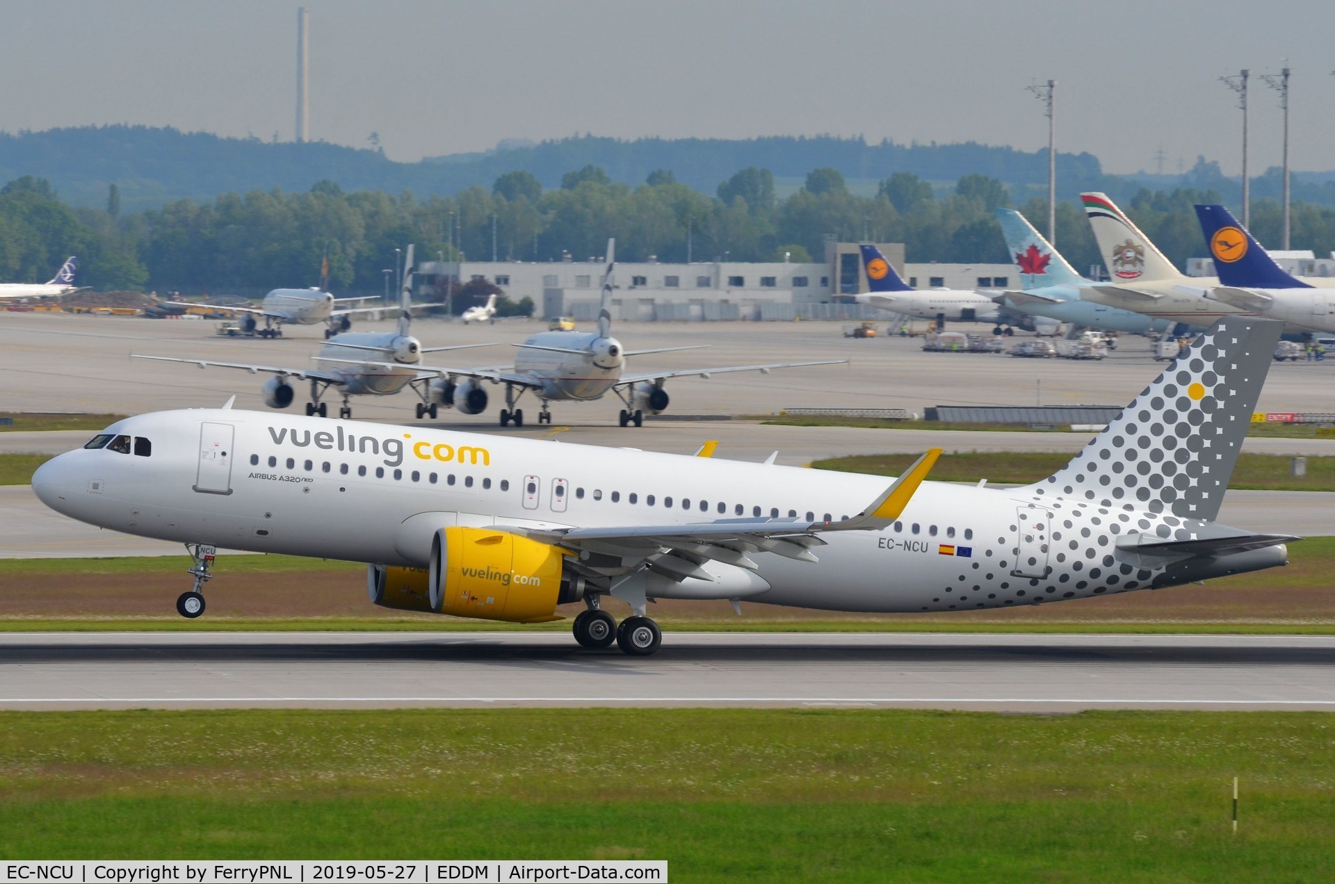 EC-NCU, 2019 Airbus A320-271N C/N 8885, Vueling A320N touching-down in MUC