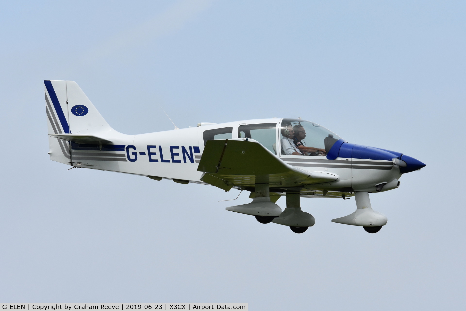 G-ELEN, 1997 Robin DR-400-180 Regent Regent C/N 2363, Landing at Northrepps.