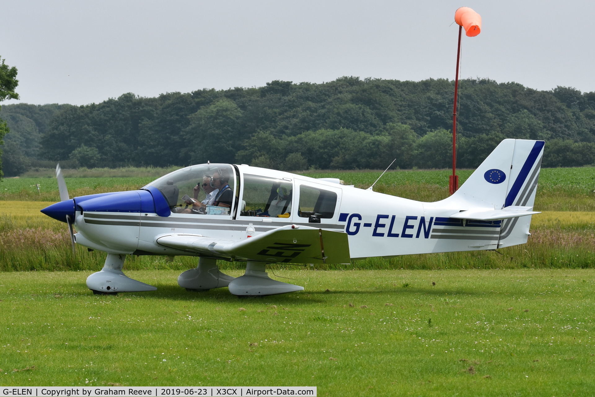 G-ELEN, 1997 Robin DR-400-180 Regent Regent C/N 2363, Just landed at Northrepps.