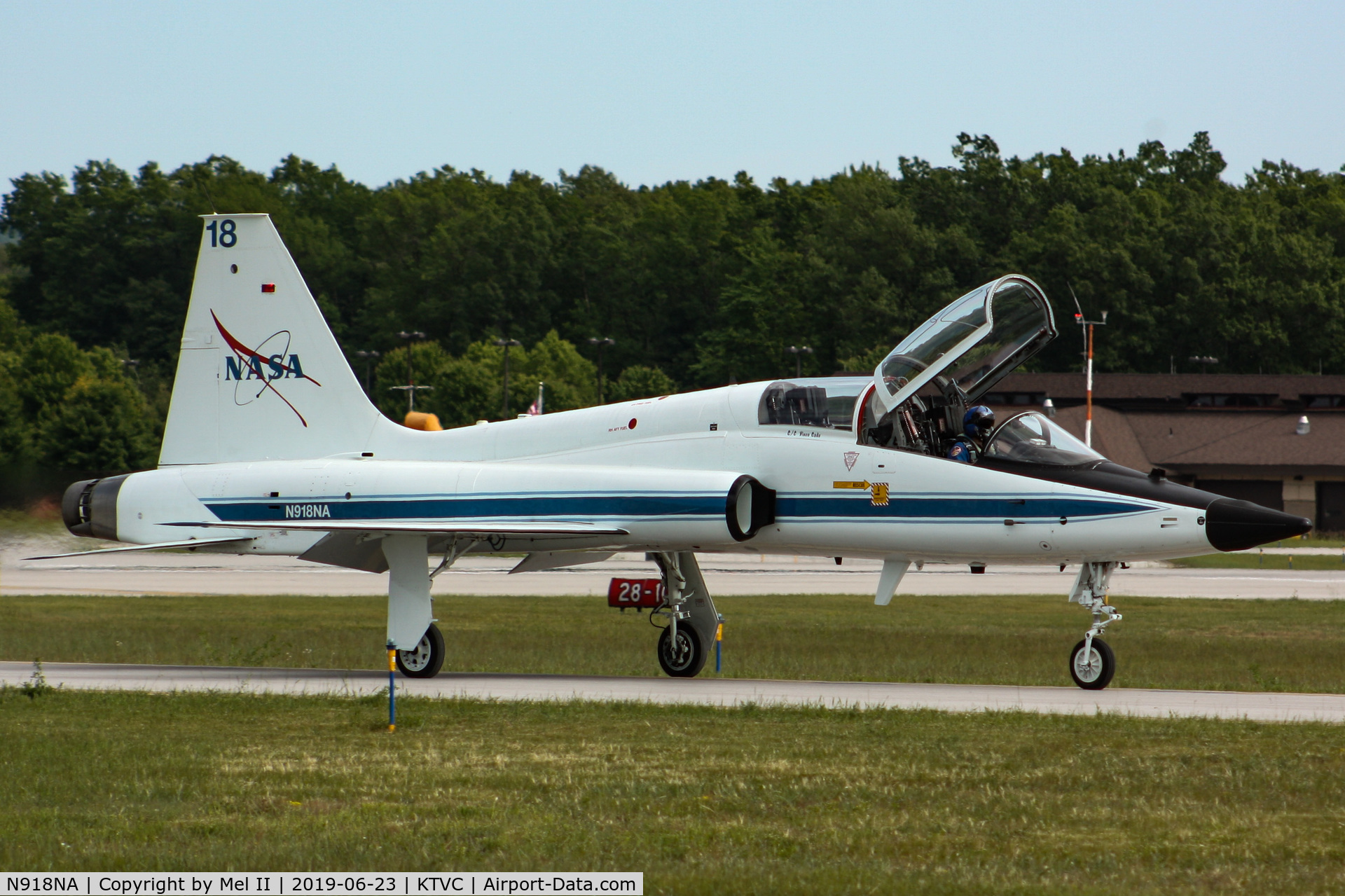 N918NA, 1966 Northrop T-38A C/N N.5954, NASA918 - KTVC-KHSV - Taxi For Departure RWY 10