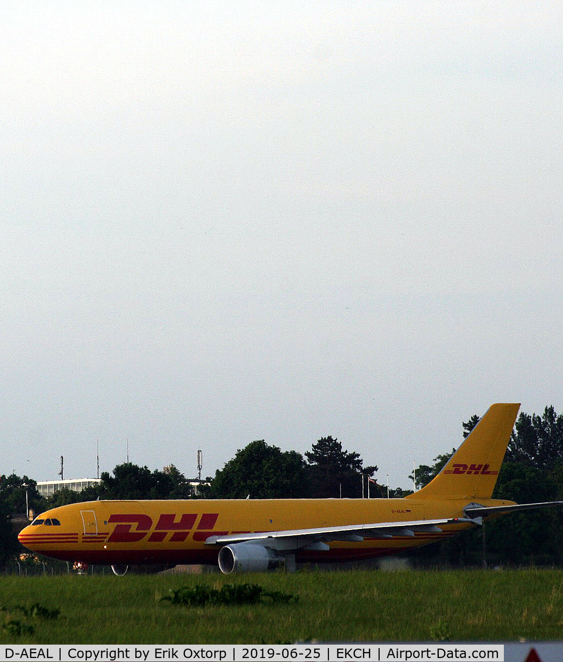 D-AEAL, 1993 Airbus A300B4-622R(F) C/N 679, D-AEAL about to take off rw 04R