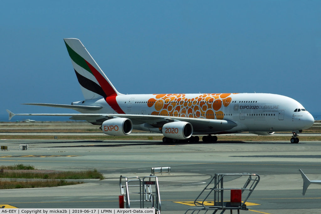 A6-EEY, 2014 Airbus A380-861 C/N 157, Taxiing