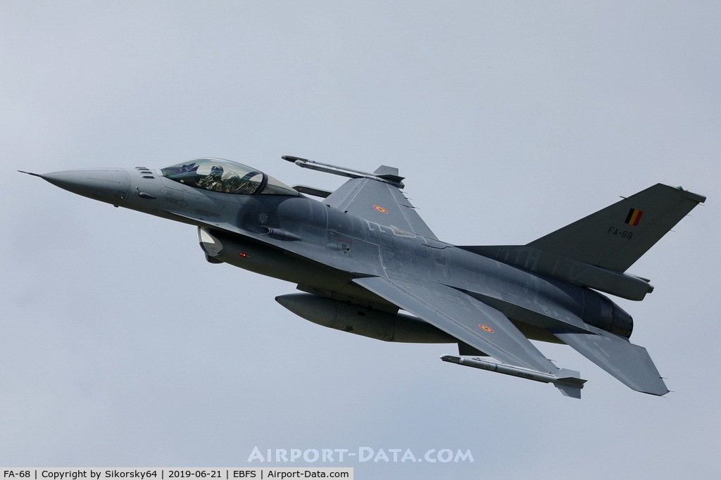 FA-68, SABCA F-16AM Fighting Falcon C/N 6H-68, Fly Past at Florennes Air Force Base, Belgium