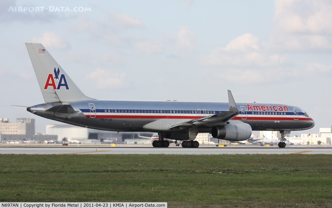 N697AN, 1994 Boeing 757-223 C/N 26977, MIA spotting