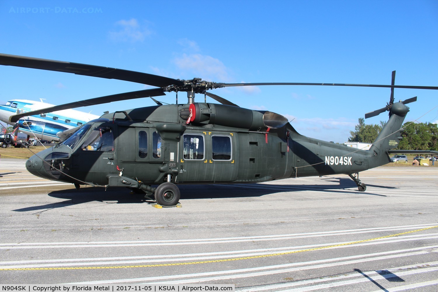 N904SK, 2013 Sikorsky S-70i Black Hawk C/N 70-3904, S-70i Blackhawk
