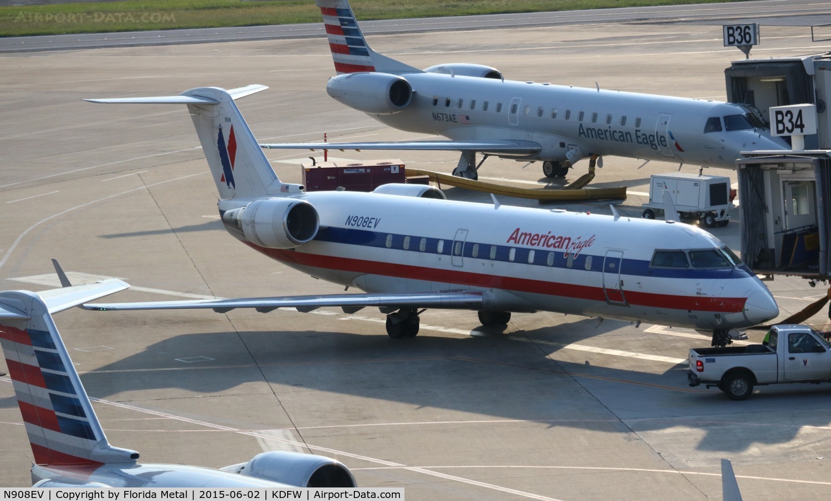 N908EV, 2002 Bombardier CRJ-200ER (CL-600-2B19) C/N 7654, DFW Spotting