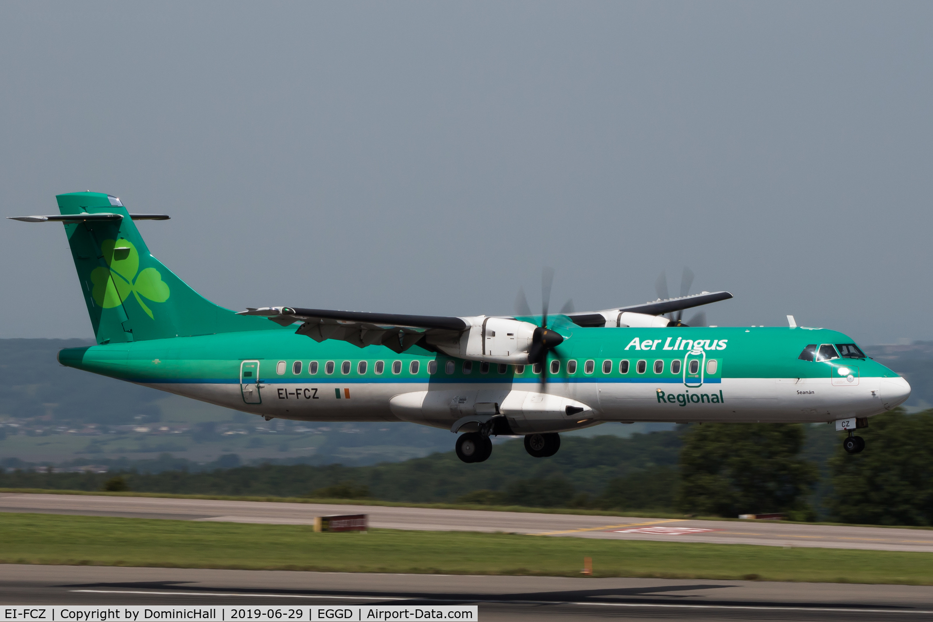 EI-FCZ, 2014 ATR 72-600 (72-212A) C/N 1159, Landing RWY 09
