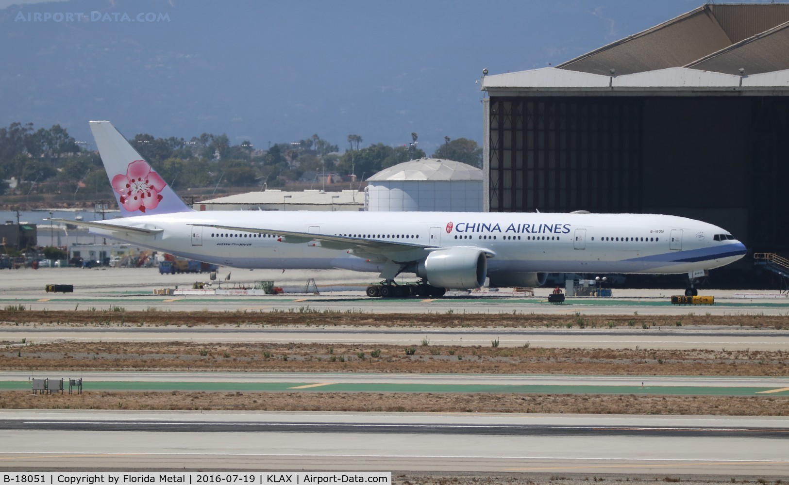 B-18051, 2014 Boeing 777-36N/ER C/N 41821, LAX spotting