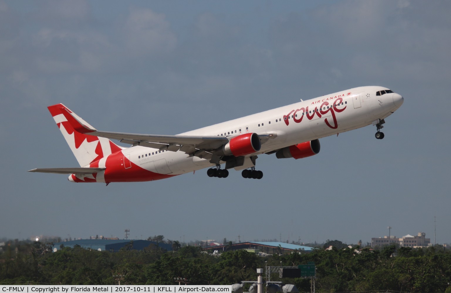 C-FMLV, 1996 Boeing 767-316/ER C/N 26327/621, FLL spotting