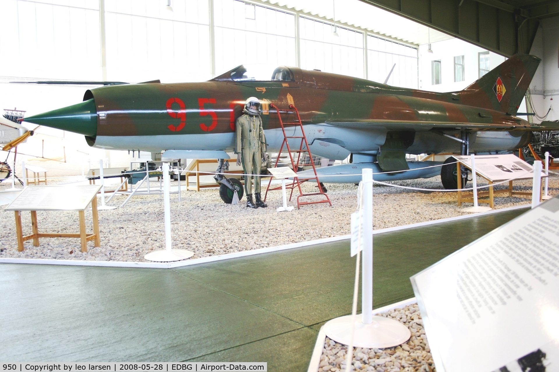 950, 1965 Mikoyan-Gurevich MiG-21PFM C/N 761402, Berlin Gatow air museum 28.5.2008