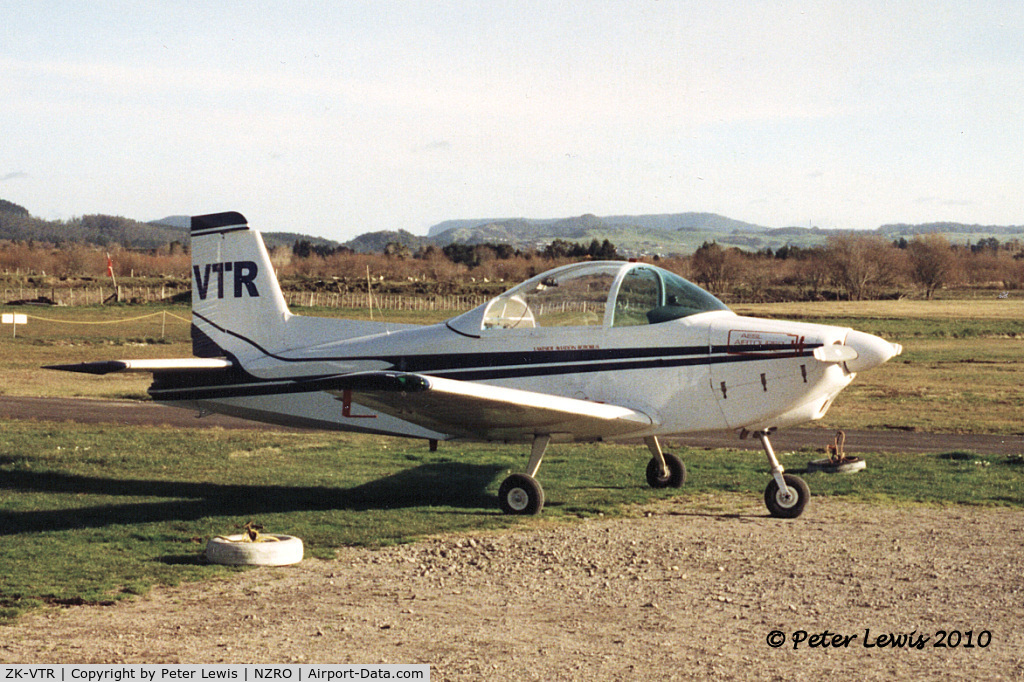 ZK-VTR, Victa Airtourer 115 C/N 516, Leslie Aviation Ltd., Rotorua - 1997