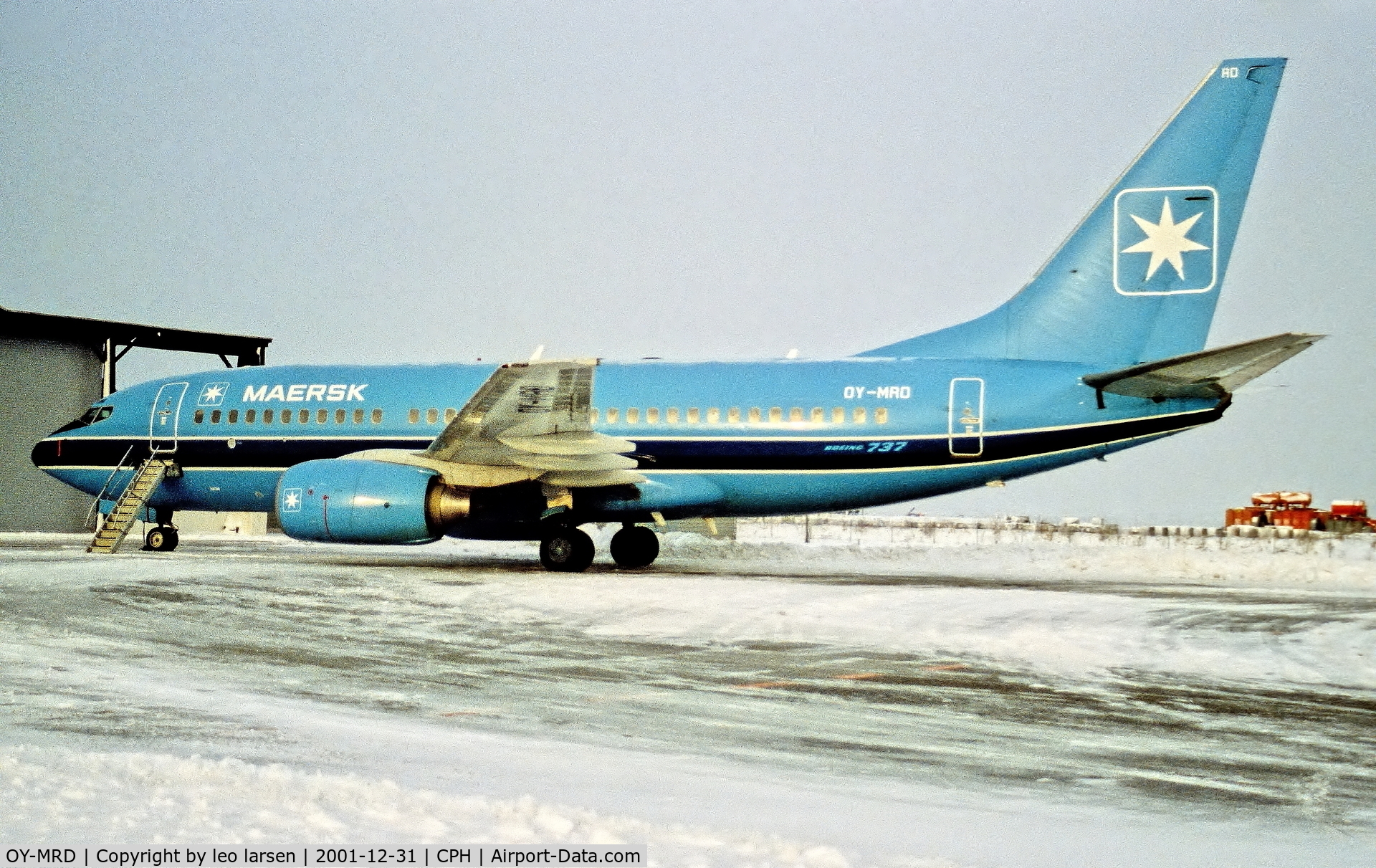 OY-MRD, 1998 Boeing 737-7L9 C/N 28007, Copenhagen 31.12.2001