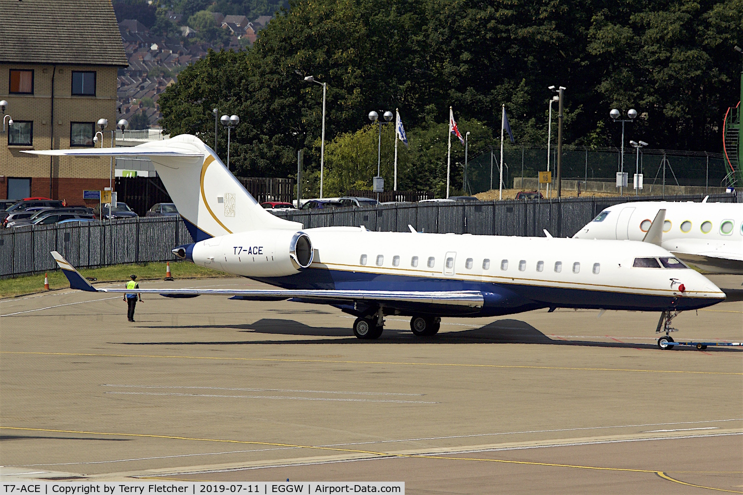 T7-ACE, 2011 Bombardier BD-700-1A10 Global Express 5000 C/N 9425, At Luton