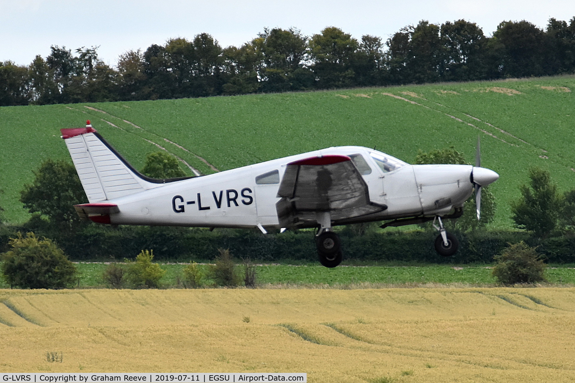 G-LVRS, 1978 Piper PA-28-181 Cherokee Archer II C/N 28-7890059, Landing at Duxford.