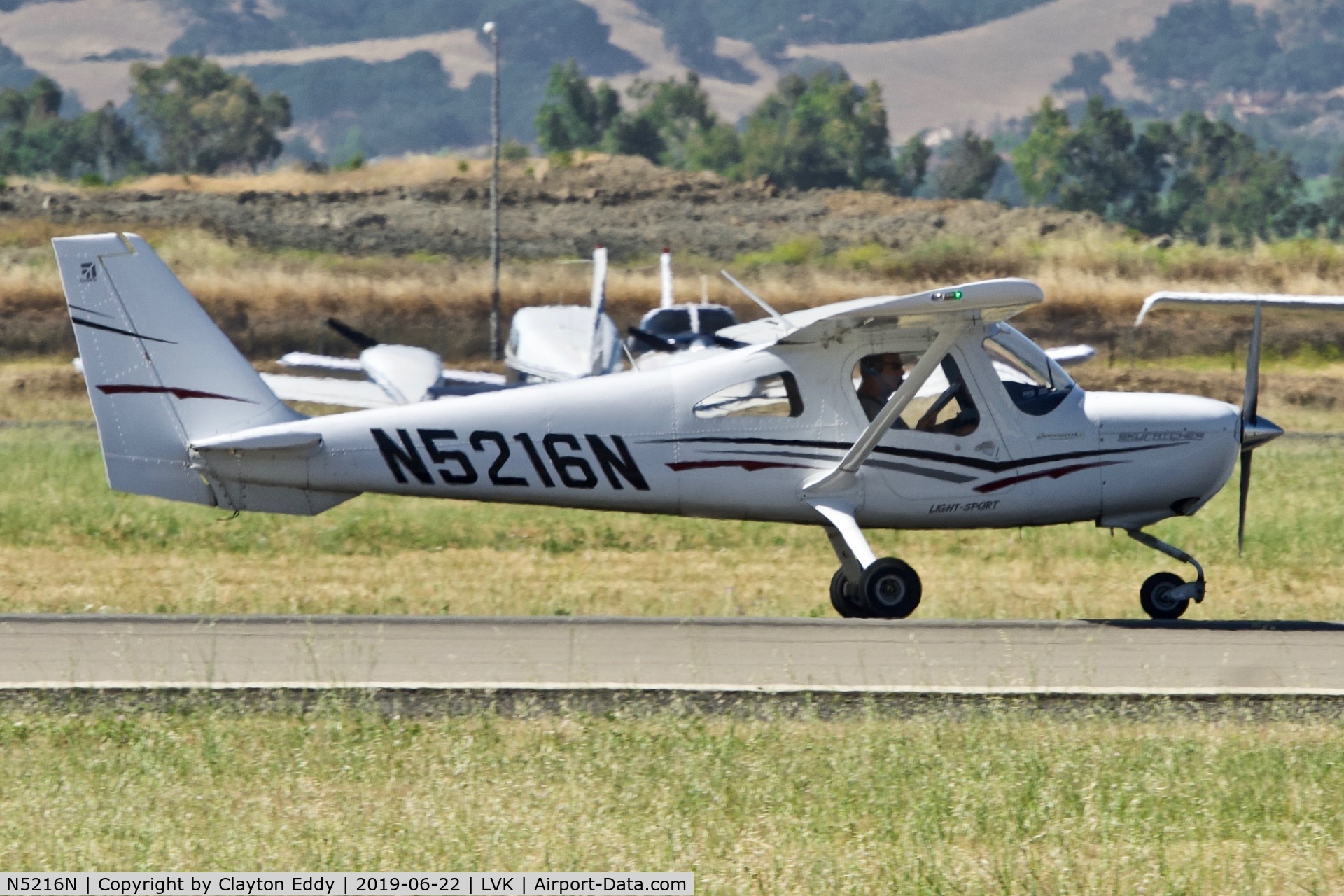 N5216N, Cessna 162 Skycatcher C/N 16200047, Livermore Airport California 2019.