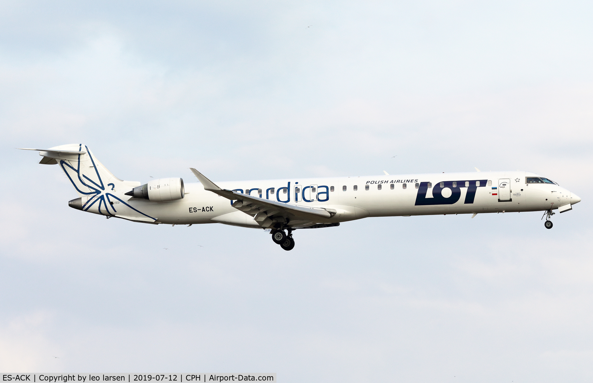 ES-ACK, 2009 Bombardier CRJ-900 (CL-600-2D24) C/N 15211, Copenhagen 12.7.2019 L/D R-22L