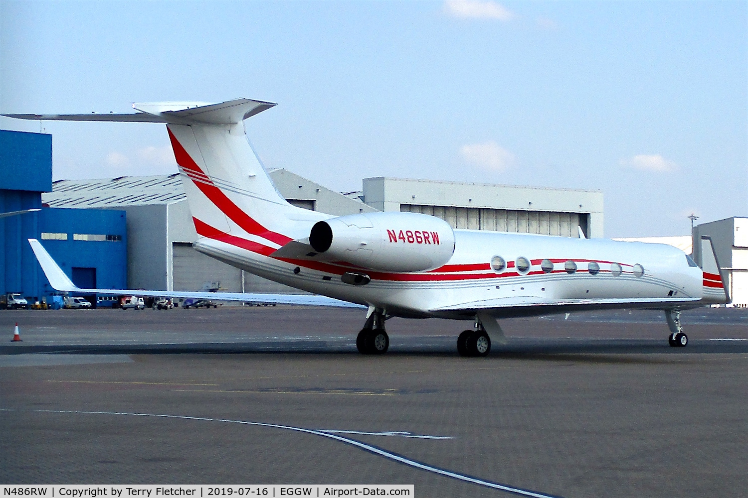 N486RW, 2014 Gulfstream Aerospace GV-SP (G550) C/N 5484, At Luton