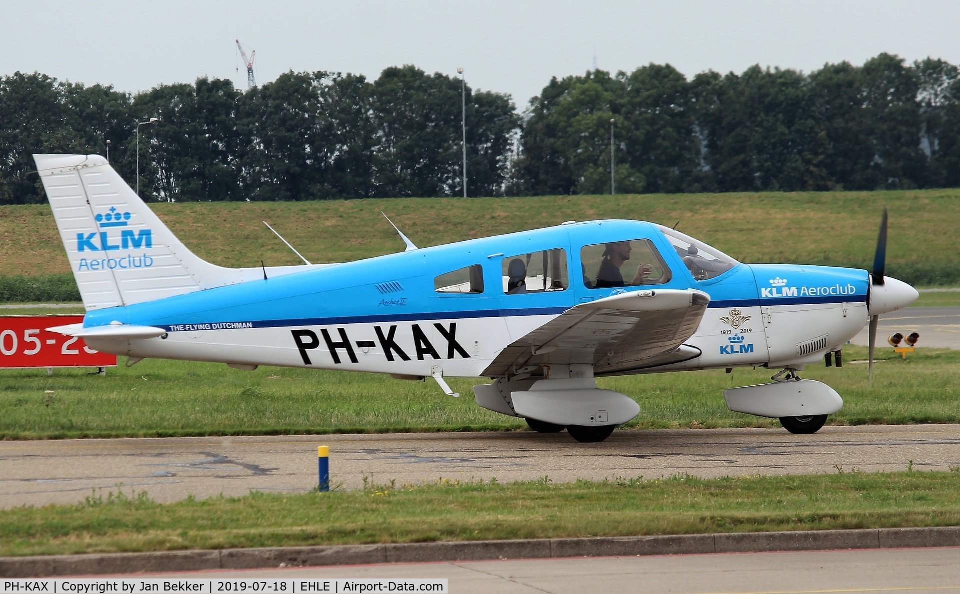 PH-KAX, 1986 Piper PA-28-181 Archer C/N 2890001, Lelystad Airport