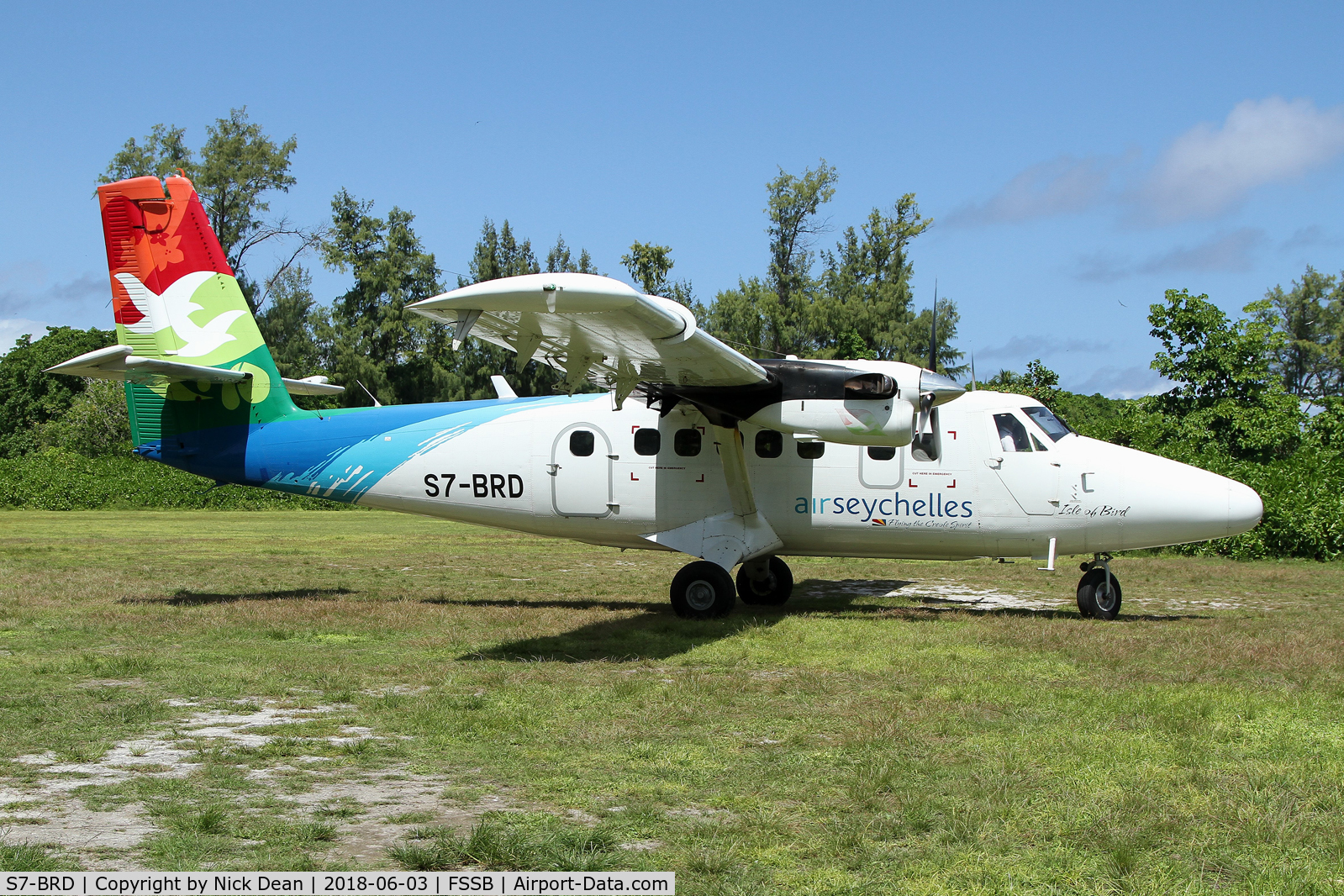 S7-BRD, 2014 Viking DHC-6-400 Twin Otter C/N 899, Bird Island