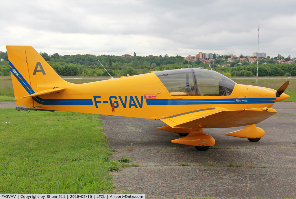 F-GVAV, Robin DR-400-180R Regent C/N 2466, Parked at the Airclub...