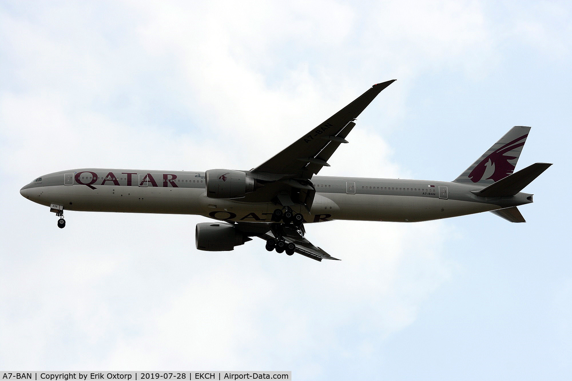 A7-BAN, 2011 Boeing 777-3DZ/ER C/N 38246, A7-BAN landing rw 04R