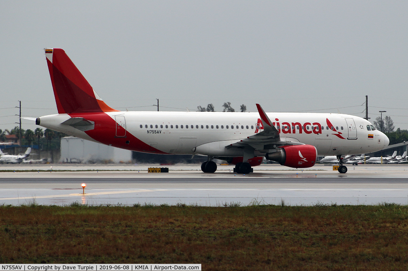 N755AV, 2016 Airbus A320-214 C/N 7437, No comment.