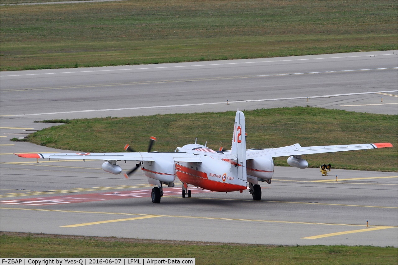 F-ZBAP, 1957 Grumman (Conair) S-2T Turbo Firecat C/N 026, Grumman S-2F Tracker, Holding point rwy 31R, Marseille-Provence Airport (LFML-MRS)