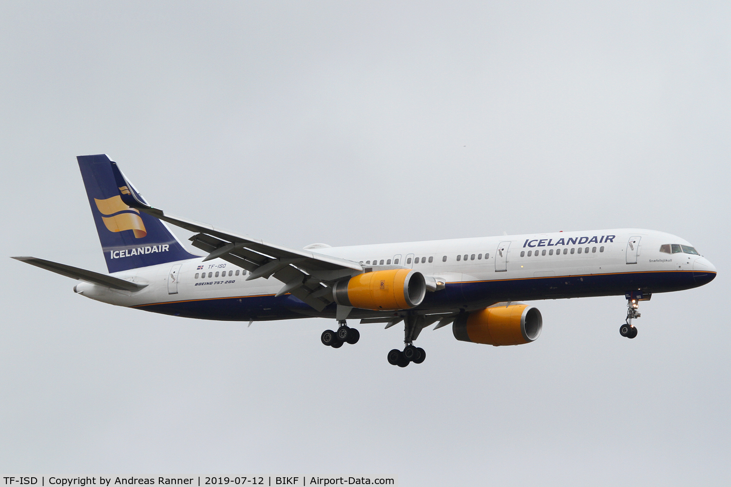 TF-ISD, 1991 Boeing 757-223 C/N 24596, Icelandair Boeing 757