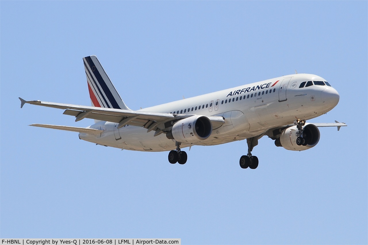 F-HBNL, 2012 Airbus A320-214 C/N 5129, Airbus A320-214, Short approach rwy 31R, Marseille-Provence Airport (LFML-MRS)