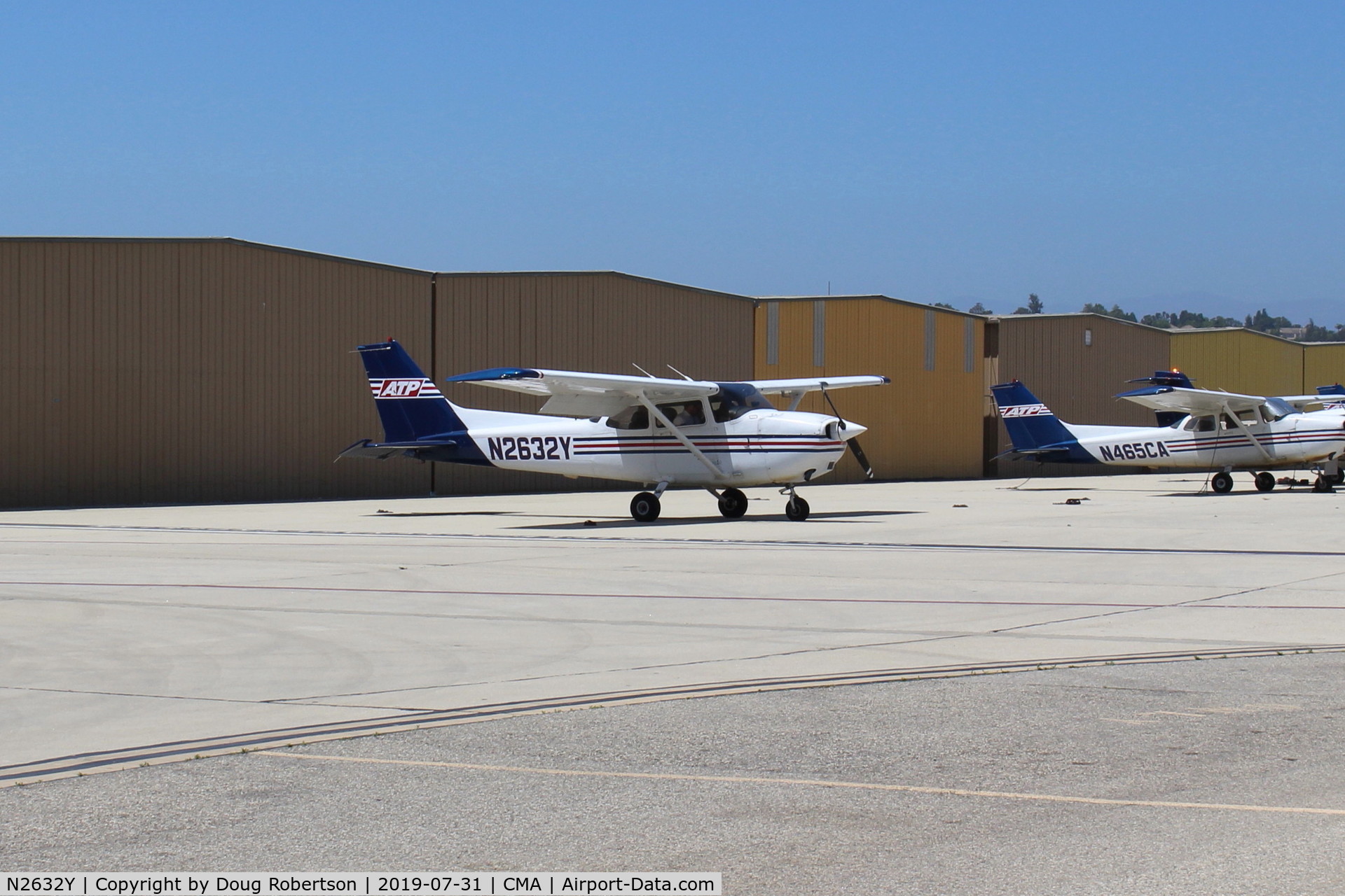 N2632Y, 1998 Cessna 172R C/N 17280570, 1998 Cessna 172R SKYHAWK, Lycoming IO-360-L2A 160 Hp, on Transient Ramp