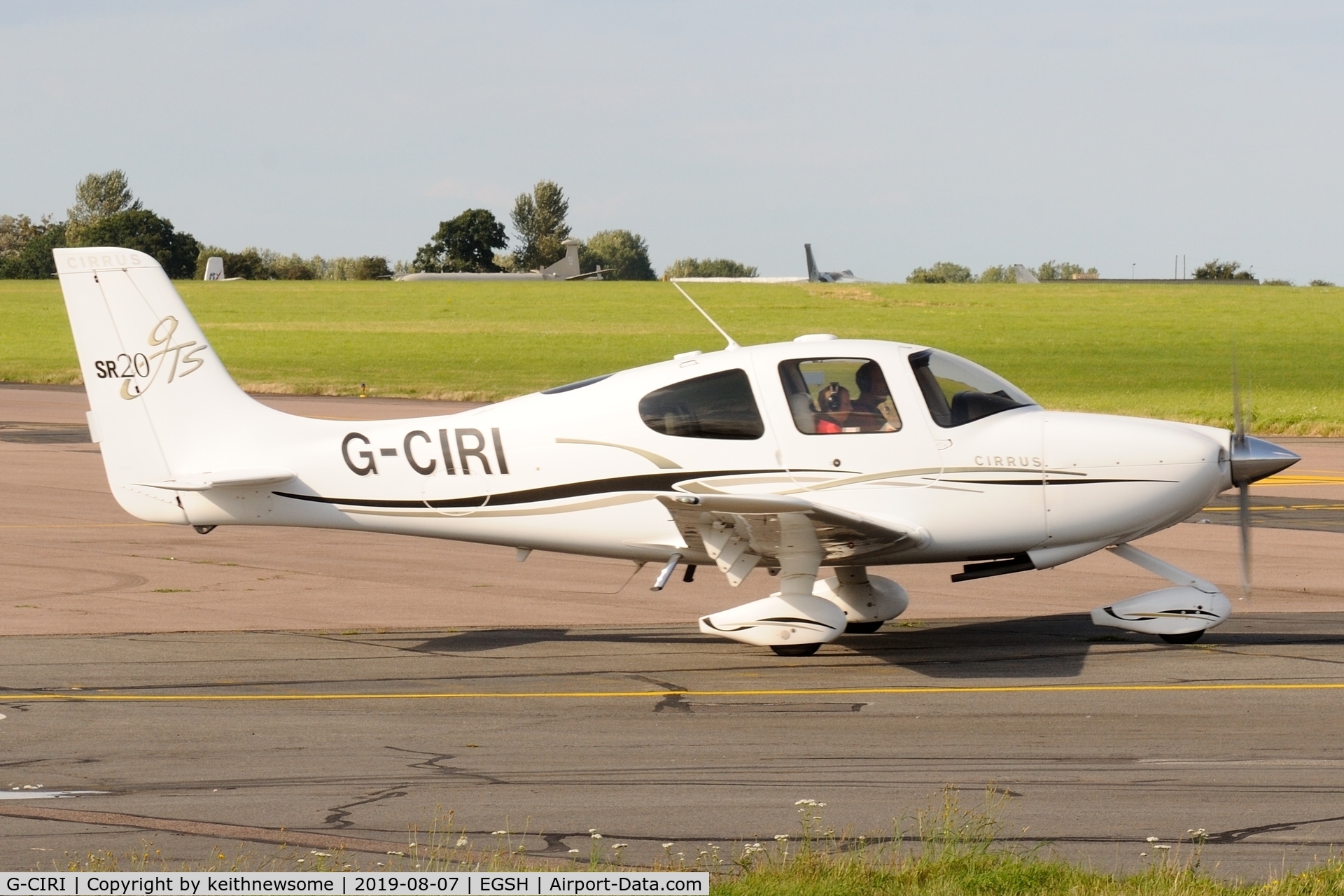 G-CIRI, 2007 Cirrus SR20 C/N 1791, Leaving Norwich.