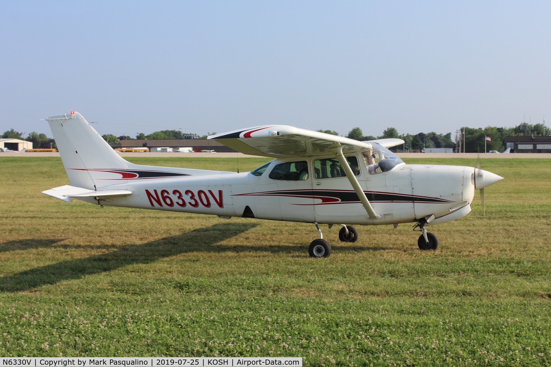 N6330V, Cessna 172RG Cutlass RG C/N 172RG0628, Cessna 172RG